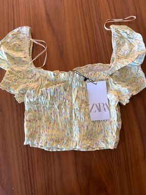 ZARA Pastel Yellow Floral Smocked Crop Top